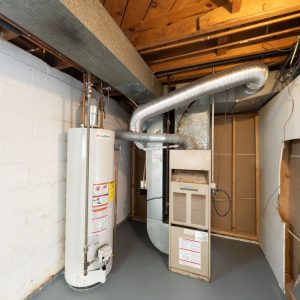 Heat Pump vs. Furnace: Which Is Better for Homes in Washington, DC, Maryland & Virginia?