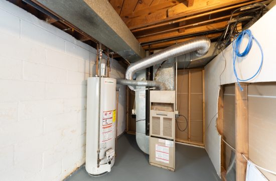 Heat Pump vs. Furnace: Which Is Better for Homes in Washington, DC, Maryland & Virginia?